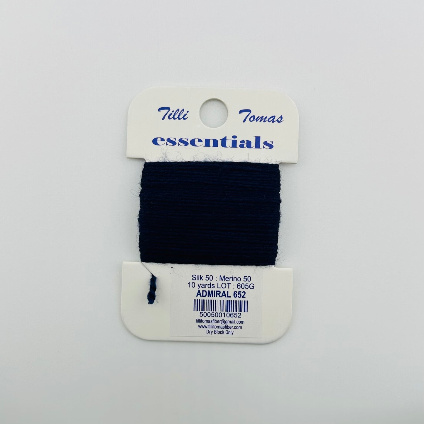 Essentials Admiral 652